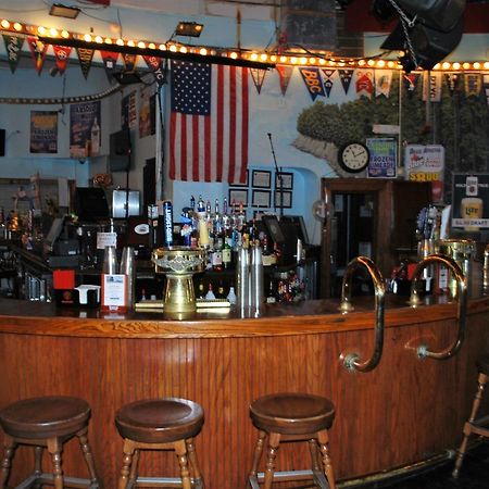 The Historic Park Hotel Put-in-Bay Extérieur photo
