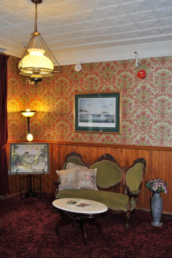 The Historic Park Hotel Put-in-Bay Extérieur photo